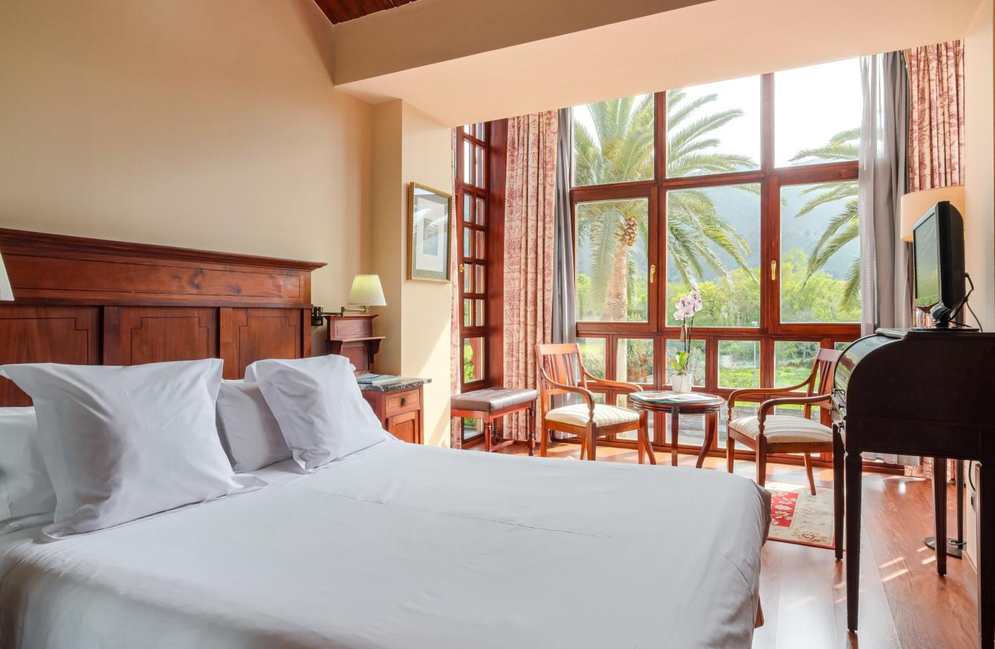 Indiana Boutique Hotel Llanes Exterior photo